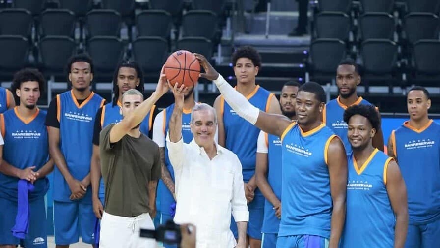 Presidente Abinader inaugura la Arena Banreservas