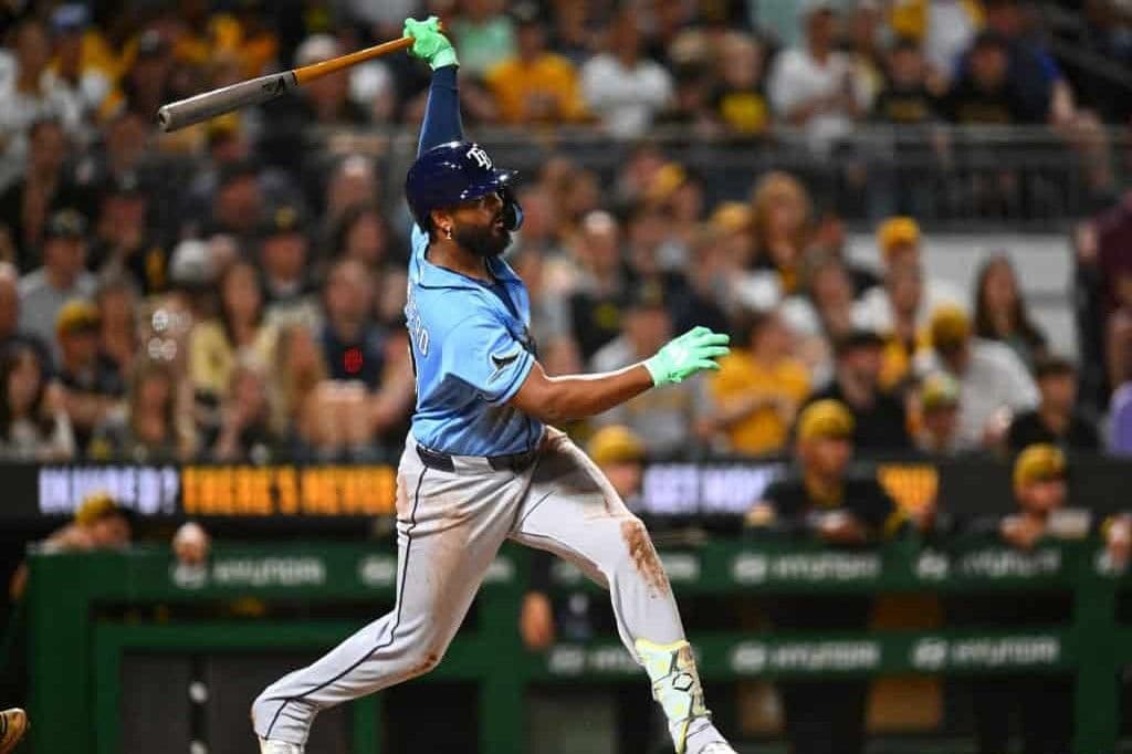 Junior Caminero destaca con su 15º jonrón en la victoria de los Rays