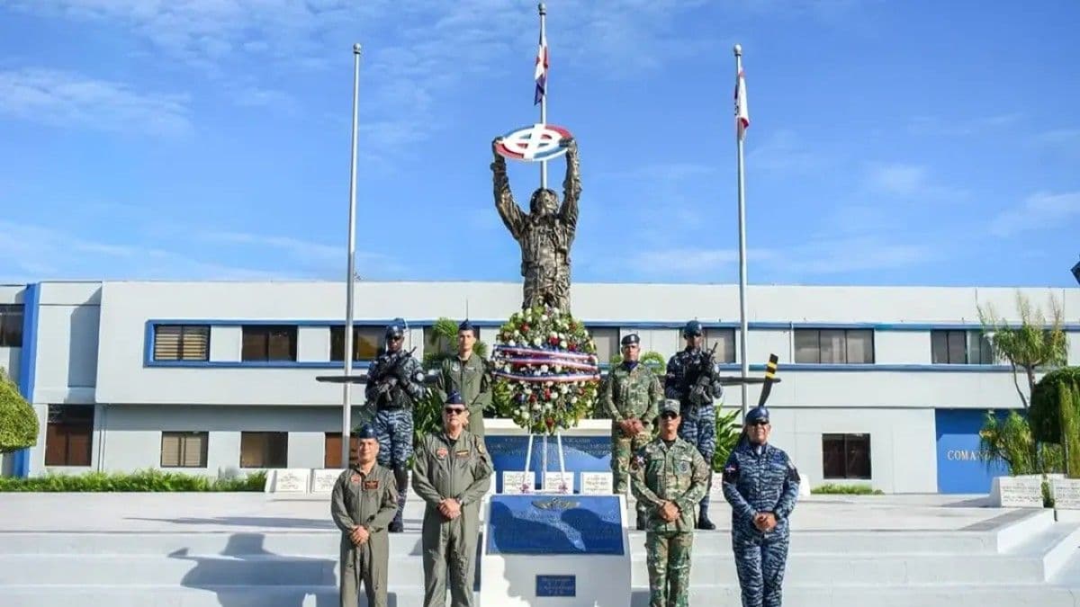 Fuerza Aérea Dominicana conmemora aniversarios de cuatro comandos