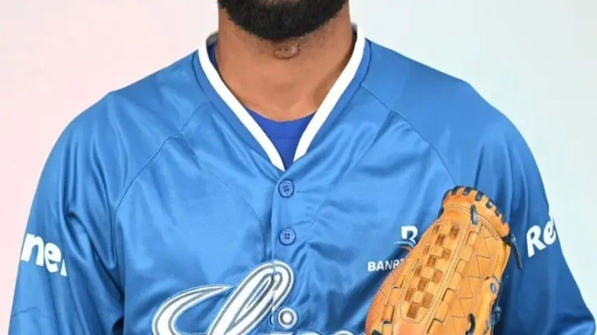 Adonis Medina abrirá el partido inaugural del Licey contra el Escogido