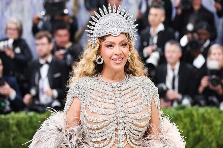 Beyoncé dona un millón de dólares para ayuda tras terremoto en Colombia