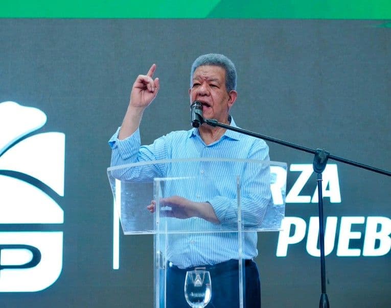 Leonel Fernández acusa al Gobierno del PRM de engañar al pueblo para justificar reforma fiscal