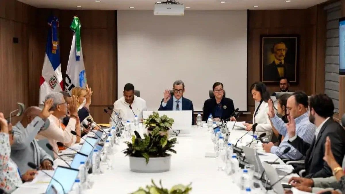 CNSS aprueba reintegro de fondos para pensiones de servidores públicos
