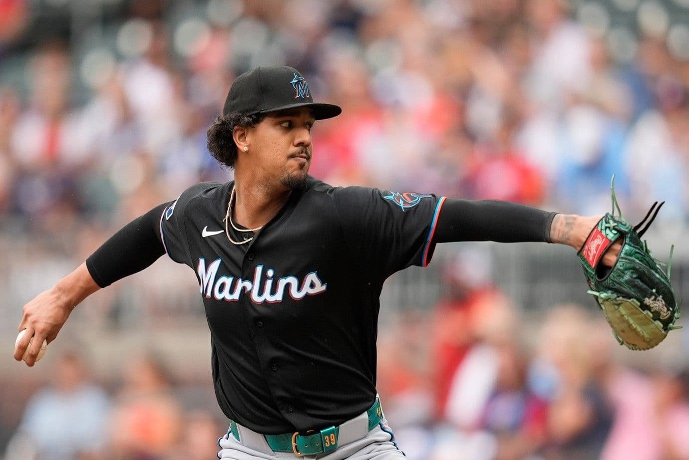 Eury Pérez destaca con su recta de dos costuras en los Marlins