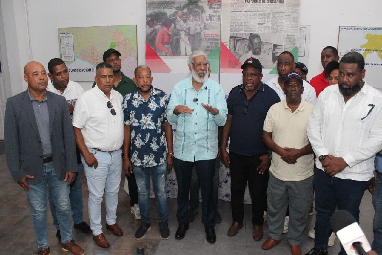 Fenatrano cancela paro de transporte en el Gran Santo Domingo
