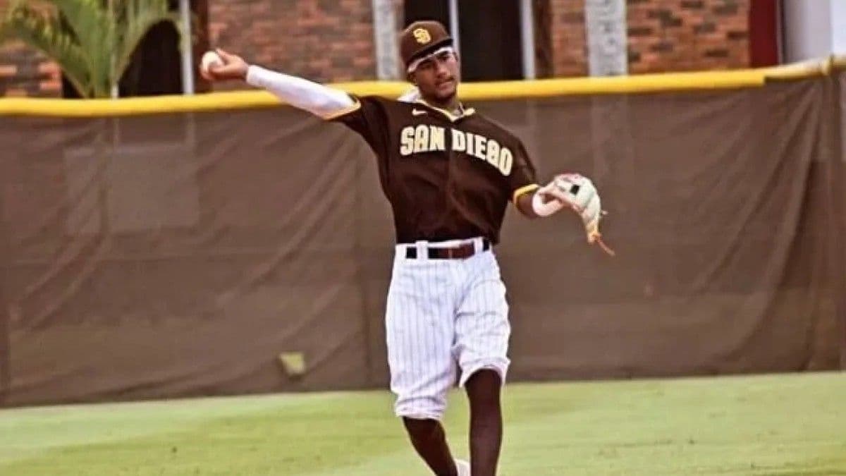 Leodalis de Vries, prospecto dominicano, será operado del hombro