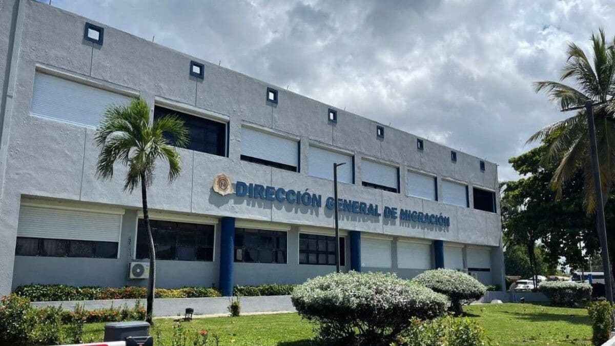 Migración detecta 22 viajeros con alertas de Interpol y la Procuraduría en aeropuertos