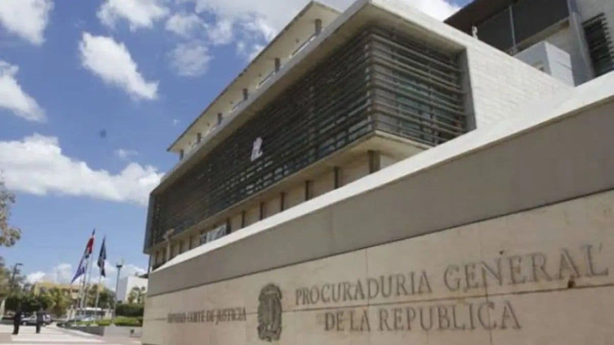 Ministerio Público presenta 19 pruebas contra colombianos por robos en Santo Domingo