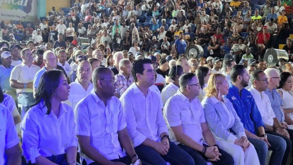 Diputado Carlos Sánchez apoya candidatura presidencial de Wellington Arnaud