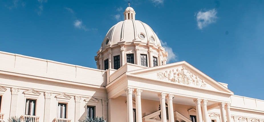 Abinader crea Comisión de Veeduría para gestión de residuos sólidos