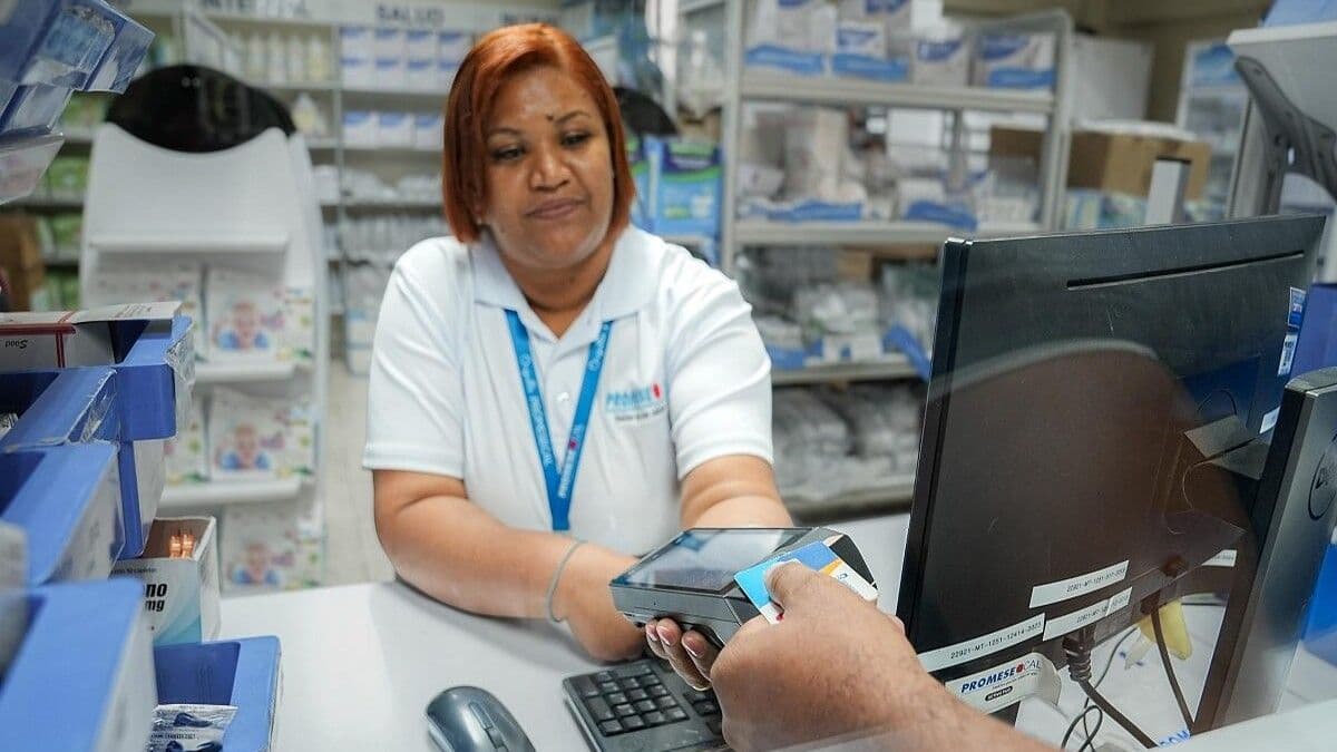 PROMESE/CAL implementa cobro con tarjetas en Farmacias del Pueblo