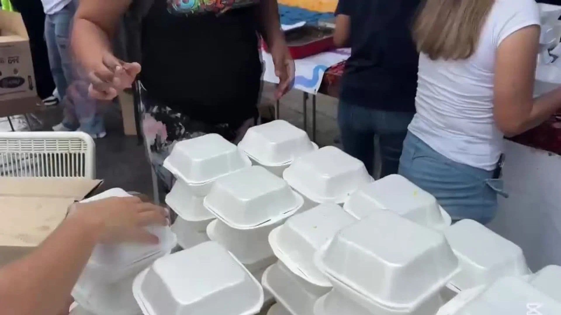 ONG elabora la torta más grande de Venezuela para niños afectados por sismos