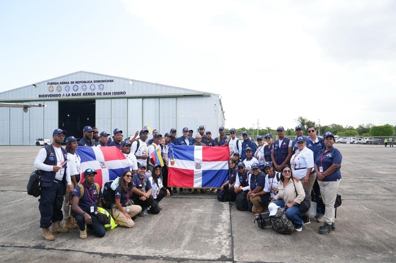 Ministro de Salud regresa tras misión humanitaria en Venezuela