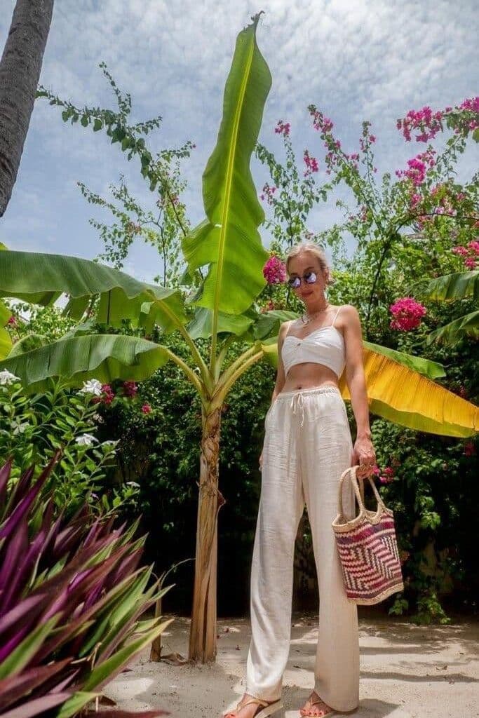 Consejos de moda para enfrentar el calor de agosto en República Dominicana