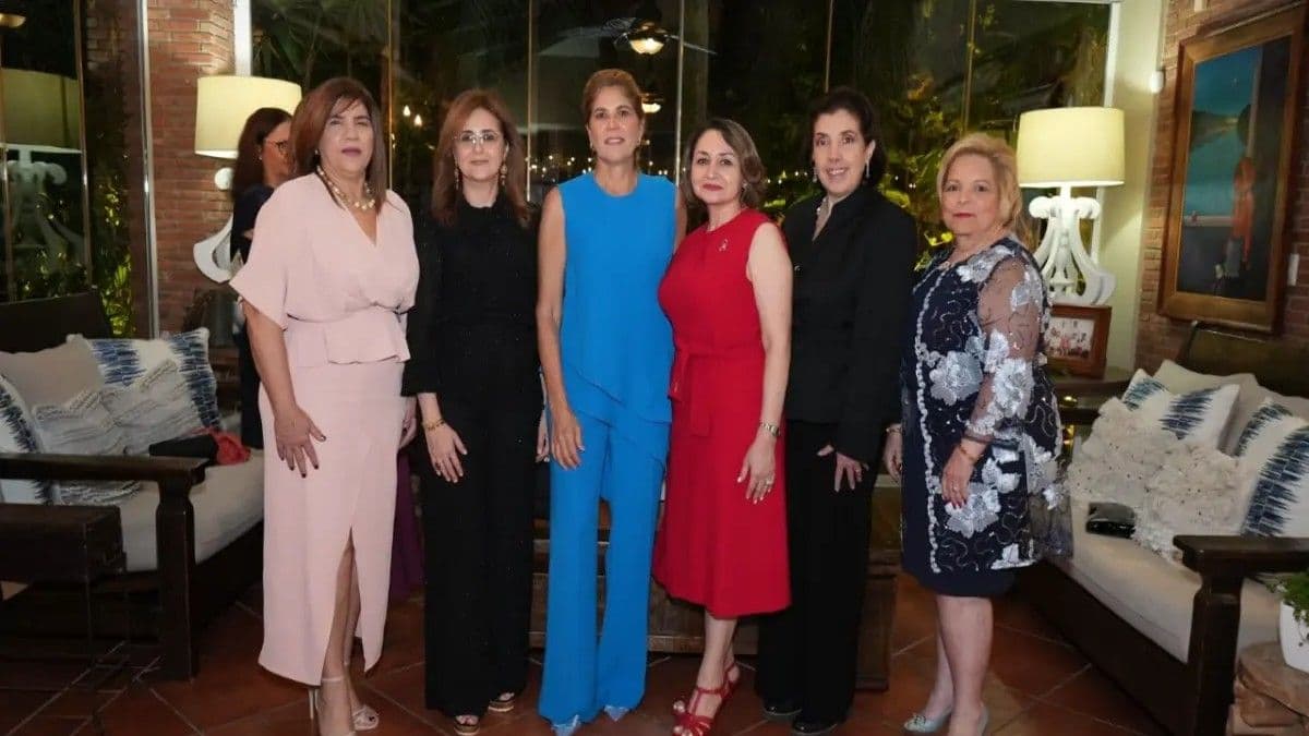 Isabel León se reúne con cónyuges del cuerpo diplomático en Santo Domingo