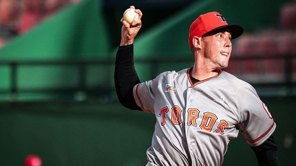 Toros del Este refuerzan su rotación con Aaron Sánchez y Carlos Rodríguez