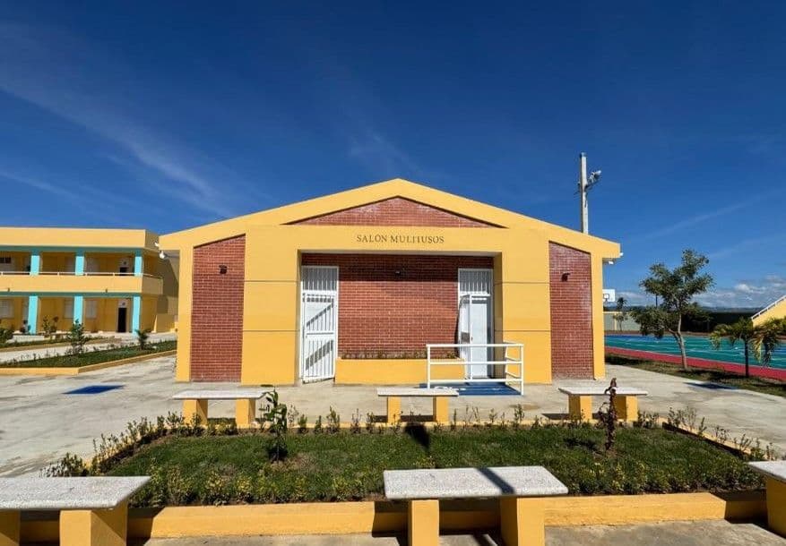 INTRANT y DIGESETT implementan plan para mejorar tránsito en zonas escolares