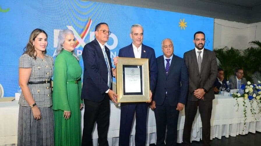 Dío Astacio confirma acercamientos entre líderes del PRM