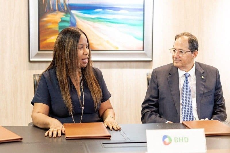IFC y Banco BHD firman acuerdo para impulsar financiamiento sostenible en República Dominicana