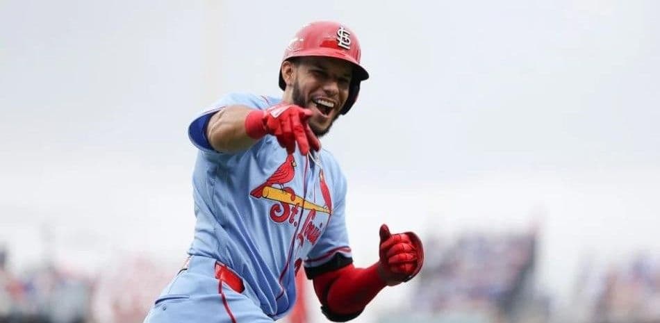 Joshua Báez hace historia en su debut en Grandes Ligas