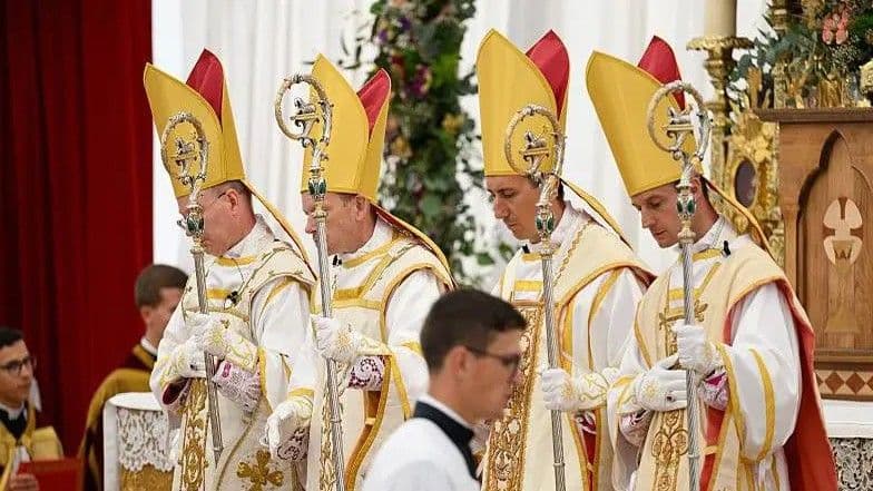 La Fraternidad Sacerdotal de San Pío X desafía al Vaticano con nuevas consagraciones