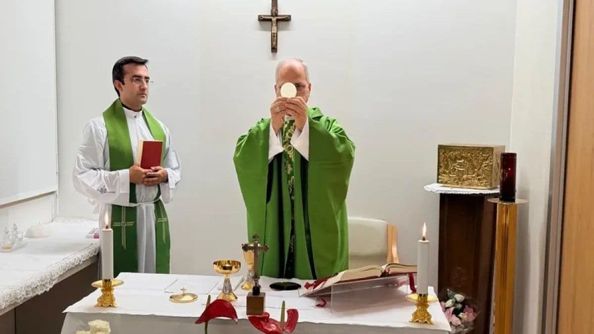 El papa León XIV muestra mejoría tras operación de pulmón