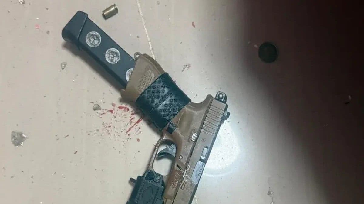 Muere presunto delincuente y agente SWAT resulta herido en operativo en Santiago