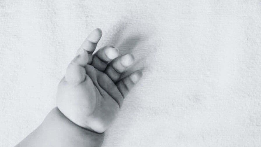 Tragedia en Hato Mayor: niño fallece al caer en pozo séptico