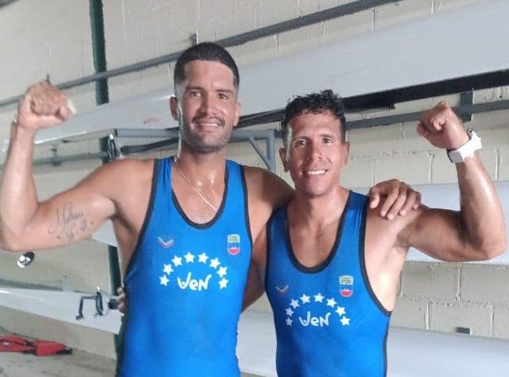 Venezolanos Machado y Mora ganan oro en remo M2