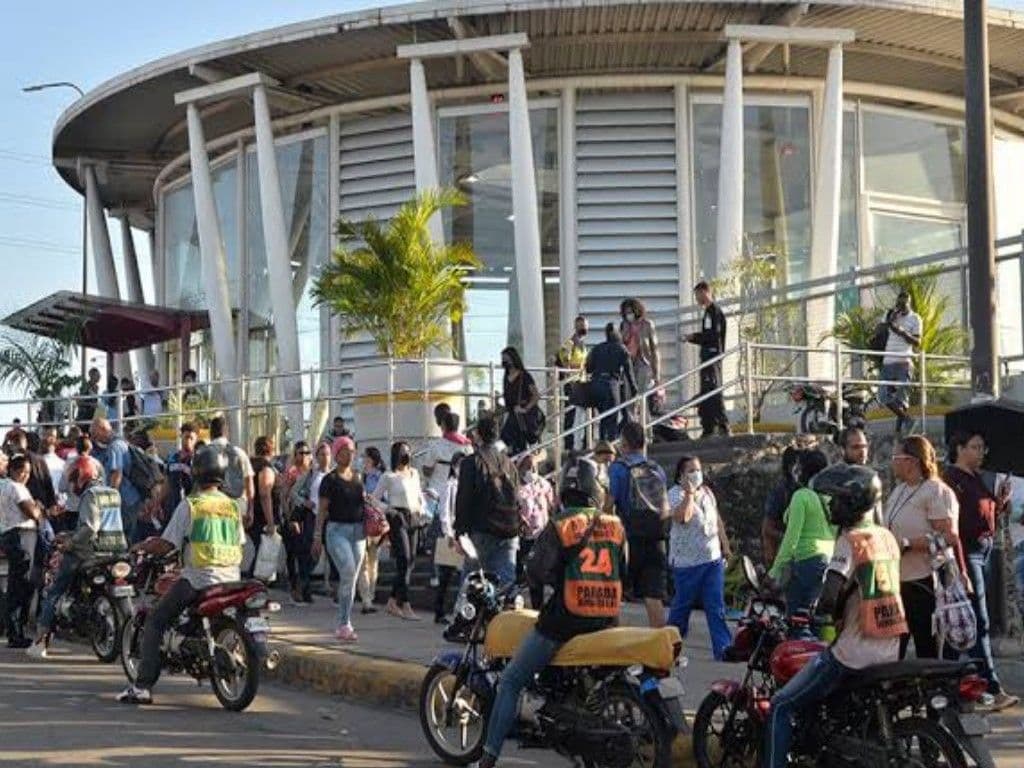 INTRANT interviene paradas de motoconcho y retiene motocicletas en operativos