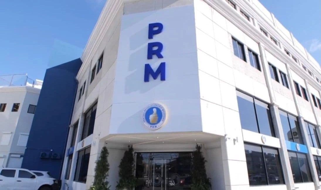 Dirección ejecutiva del PRM discute reforma estatutaria