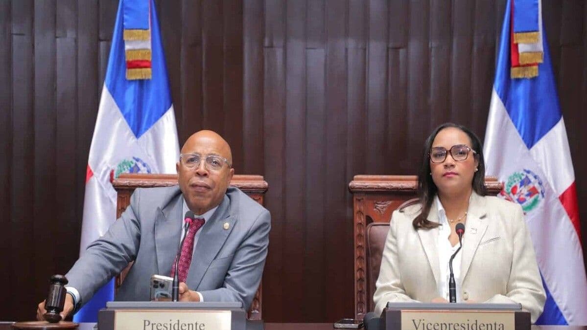 Comisión bicameral avanza en proyecto de ley para crecimiento económico y simplificación fiscal