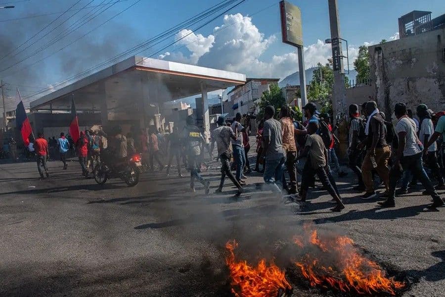 Enfrentamiento entre bandas deja varios muertos en Puerto Príncipe
