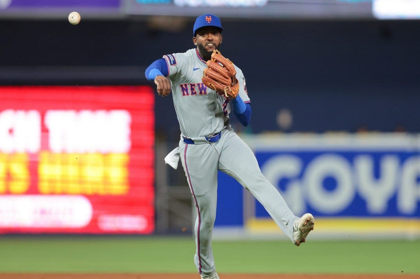 Los Mets retiran a Vidal Bruján del roster; Domingo González asignado a Triple-A