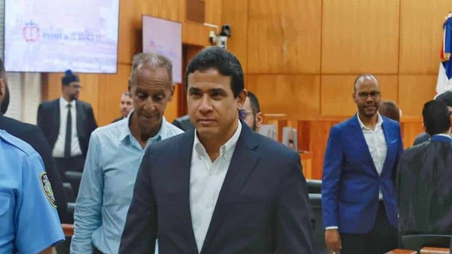 Condenan a Adán Cáceres y otros oficiales por corrupción y lavado de activos