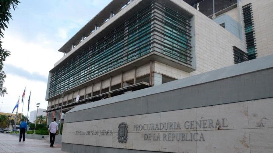Allanan propiedades de canadiense acusado de narcotráfico en Las Terrenas