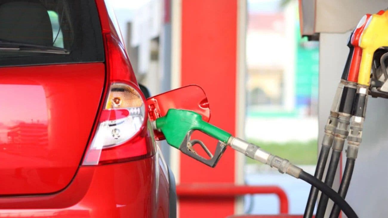 Gobierno congela precios de gasolinas, gasoil y GLP
