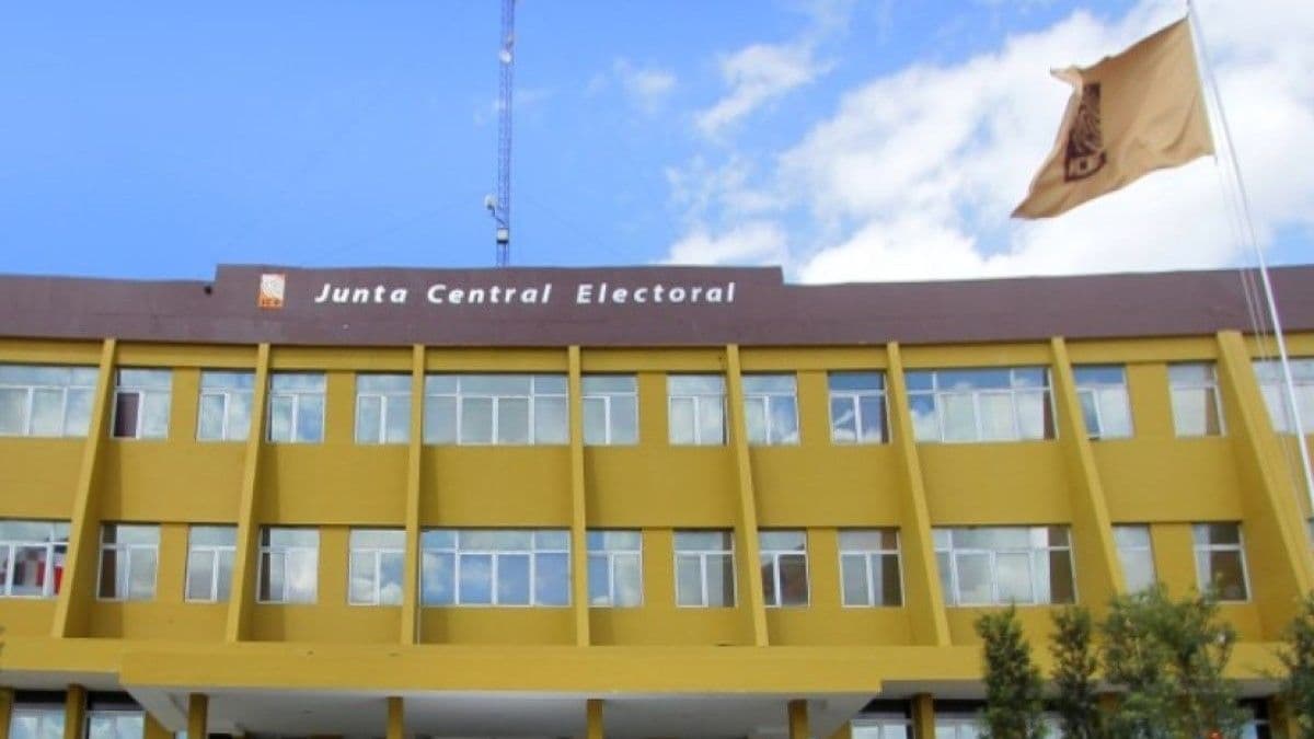 ACD Media aplaude decisión de la JCE sobre encuestas