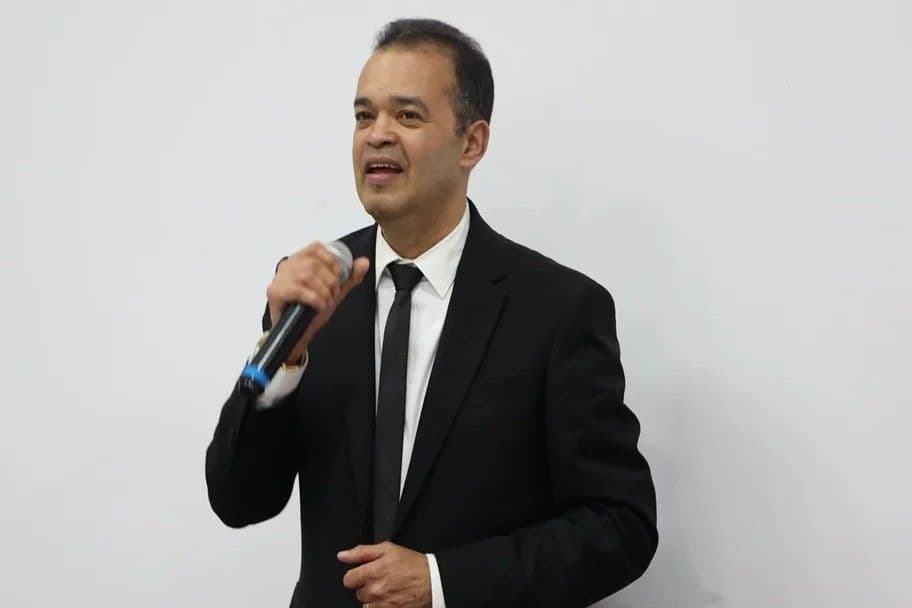 La música de Alex Bueno sigue marcando tendencia en Spotify tras su fallecimiento