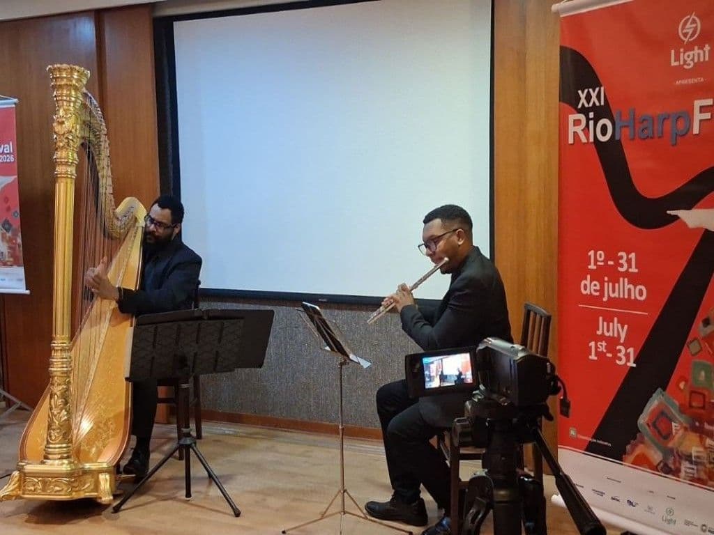 Adán Vásquez destaca en el XXI Rio Harp Festival con apoyo del Consulado dominicano