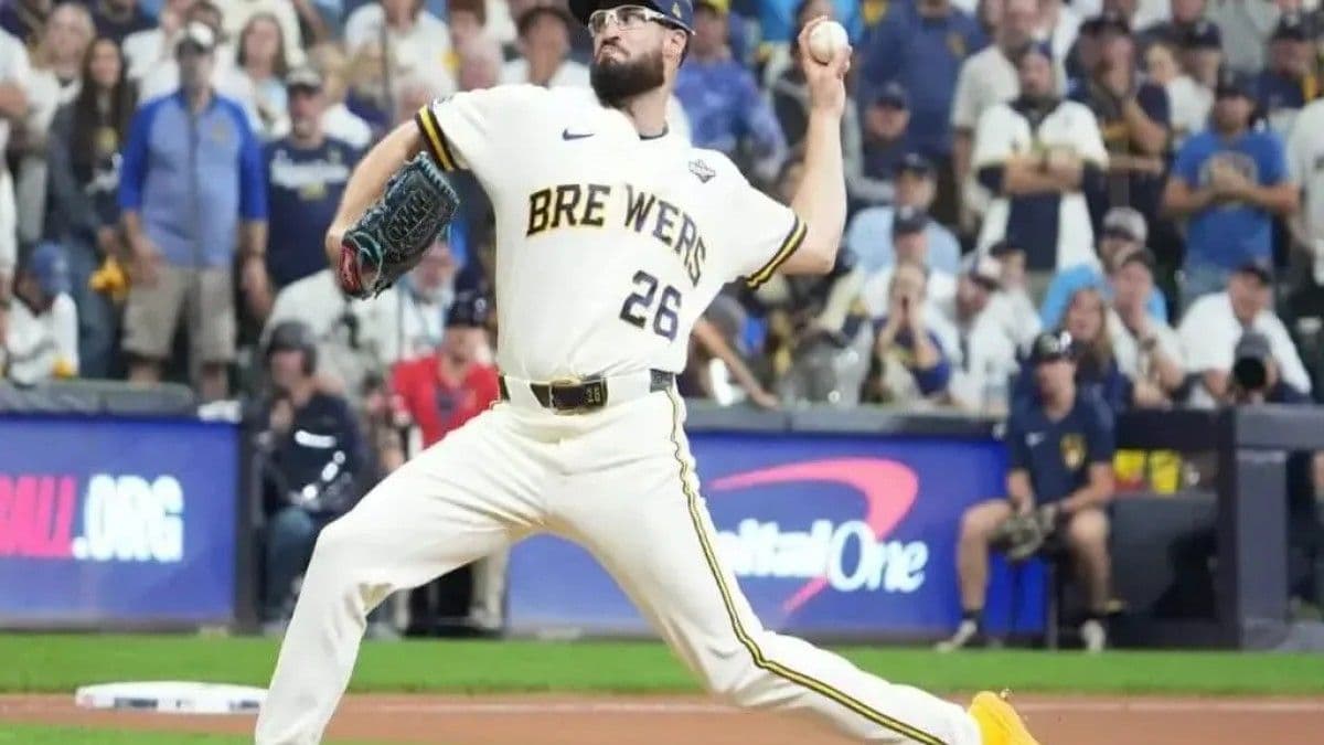 Aaron Ashby establece récord de innings en blanco en playoffs
