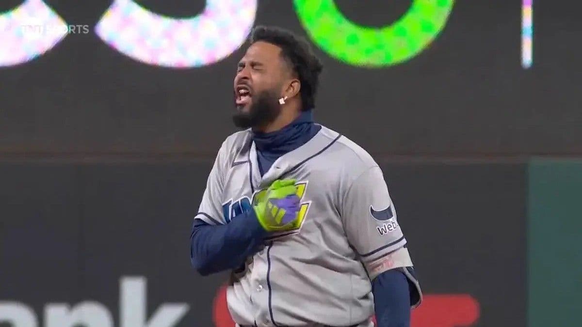 Junior Caminero impulsa victoria de los Rays en la Serie de Campeonato