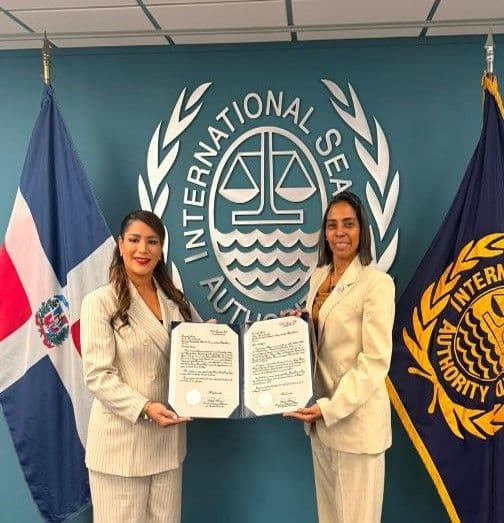 Embajadora dominicana presenta credenciales ante la Autoridad de los Fondos Marinos
