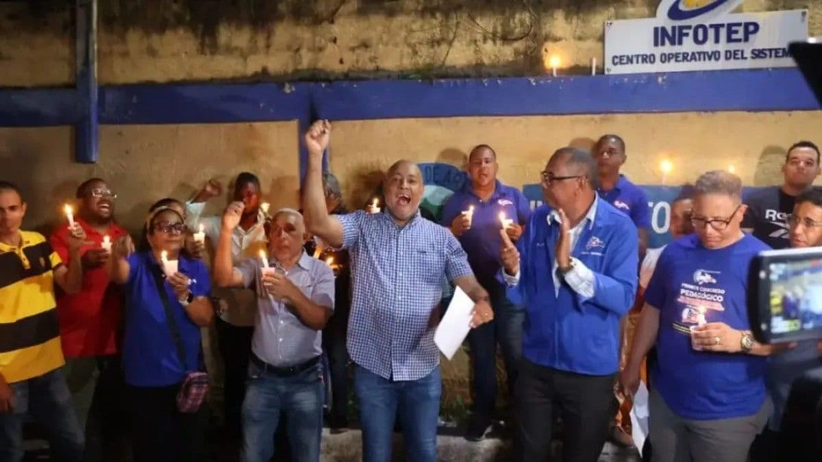 ADP enciende velas para exigir mejoras en escuelas públicas