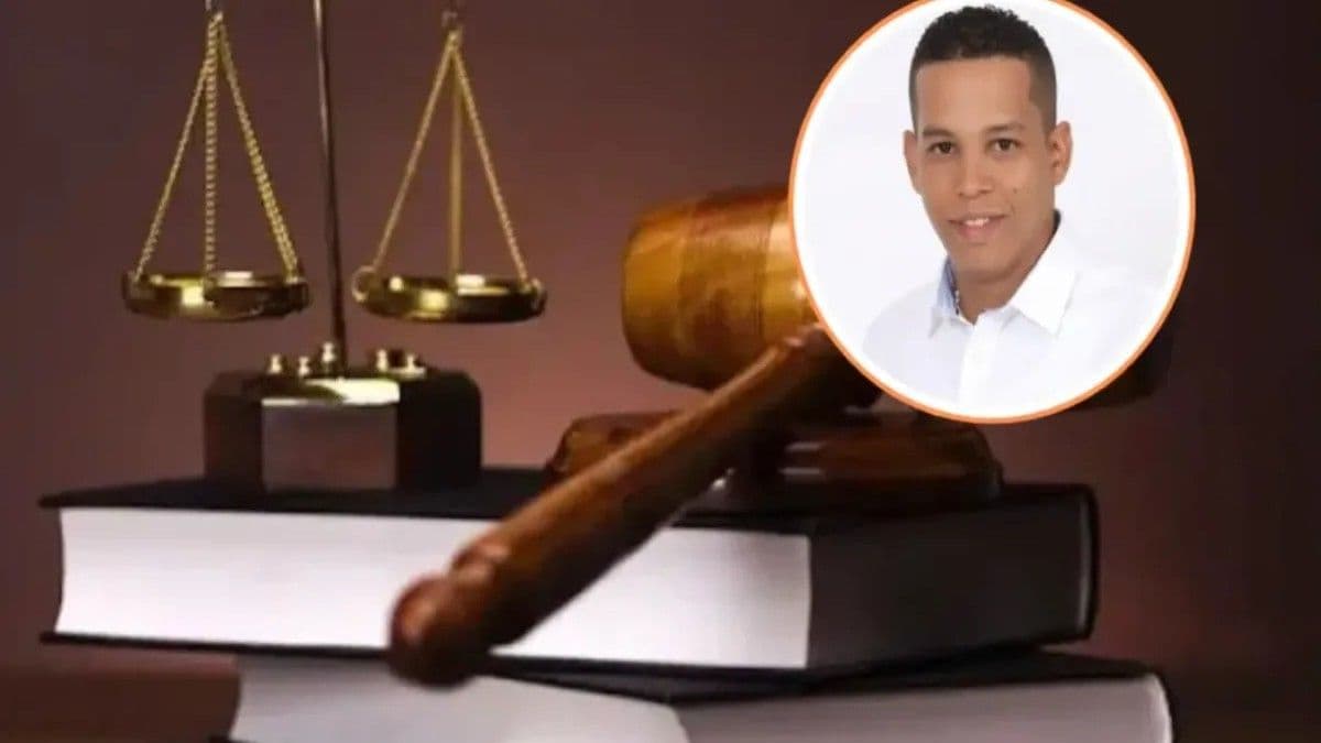 Imponen presentación periódica a director distrital de Rincón por posesión ilegal de armas