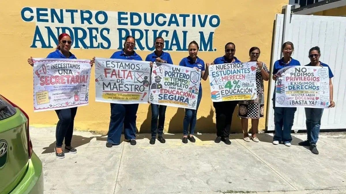 Protesta de la ADP interrumpe clases en Puerto Plata