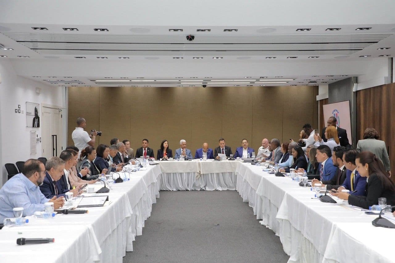 Comisión Bicameral avanza en revisión del Código Penal