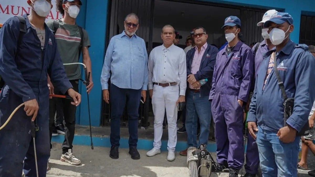 Jornada médica y asistencia social en La Zurza por la DGDC