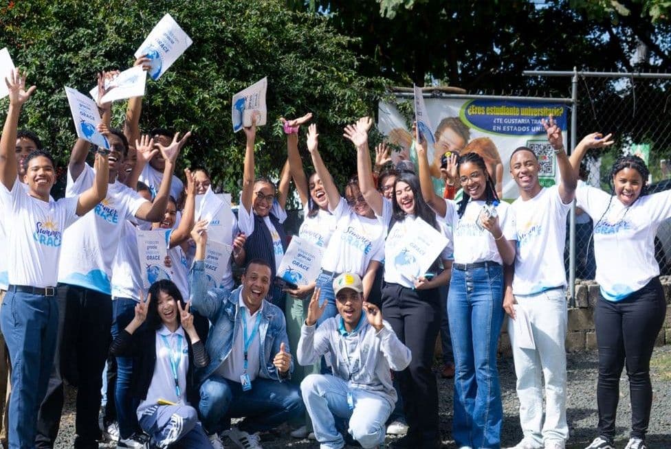 Luis Daniel Matías: Transformando vidas a través del inglés y experiencias internacionales