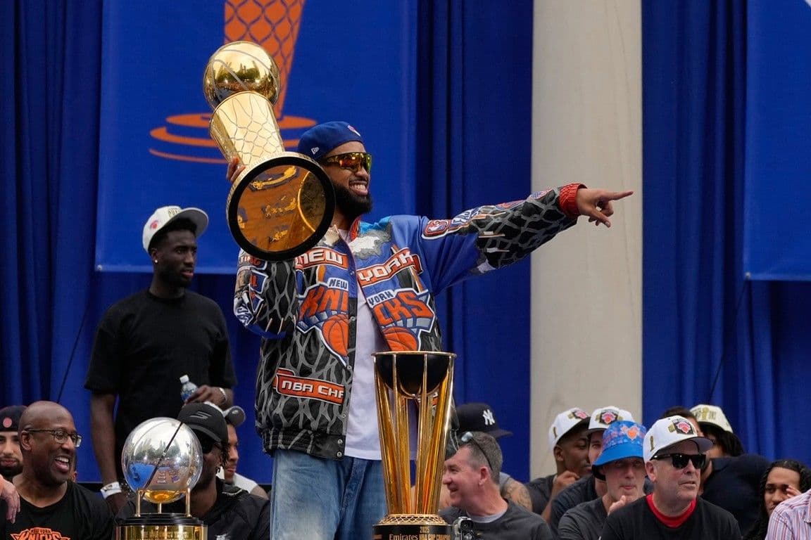 Los New York Knicks celebran su primer campeonato en 53 años con un desfile en Manhattan